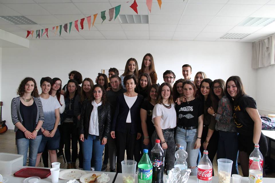 Surprise pour Mme Reynaud