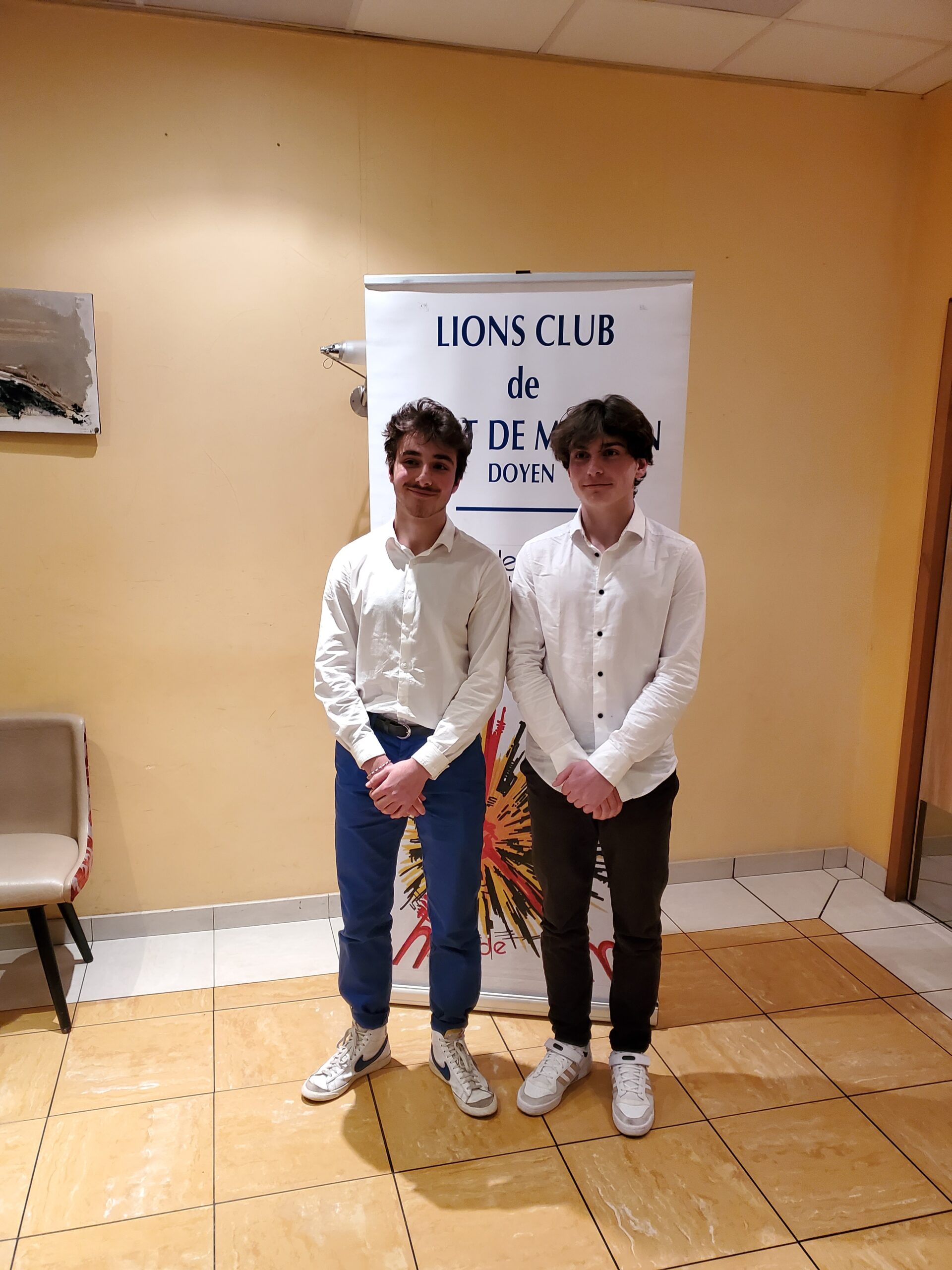 2 élèves en finale régionale du Concours d’éloquence du Lions Club